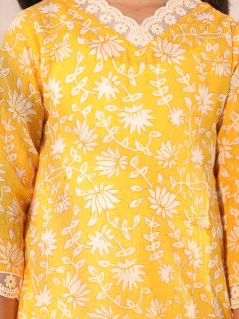 Girl's' Yellow Only Kurta